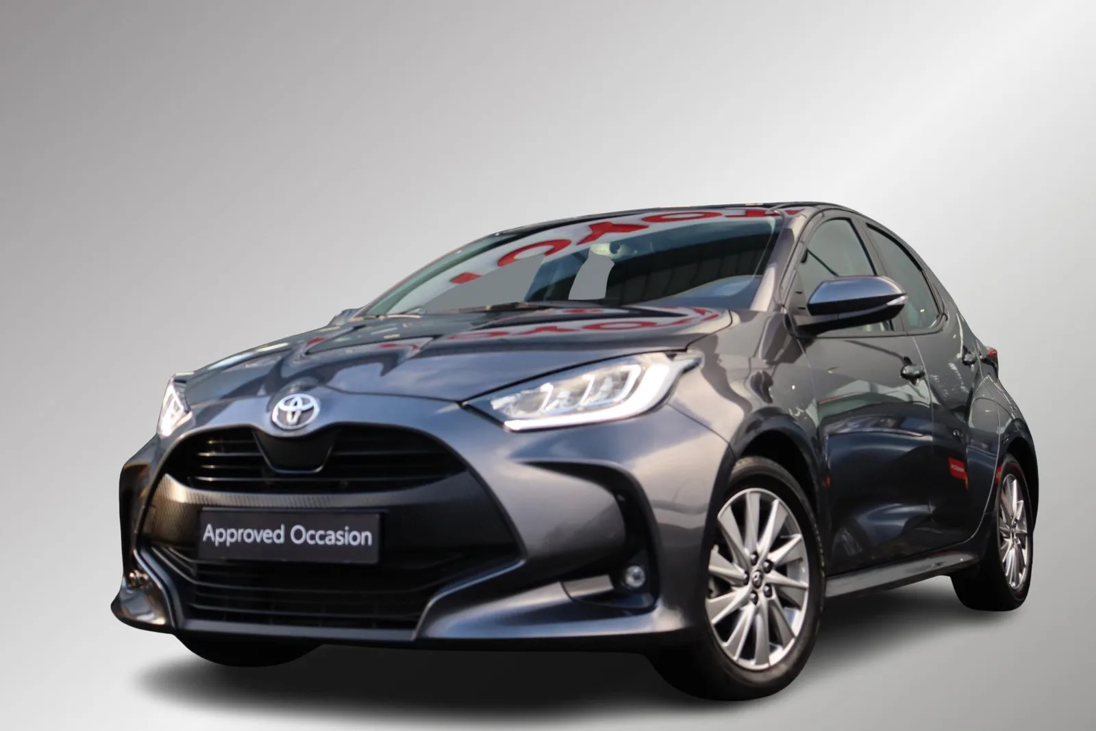 Toyota Yaris (2024) — foto 1