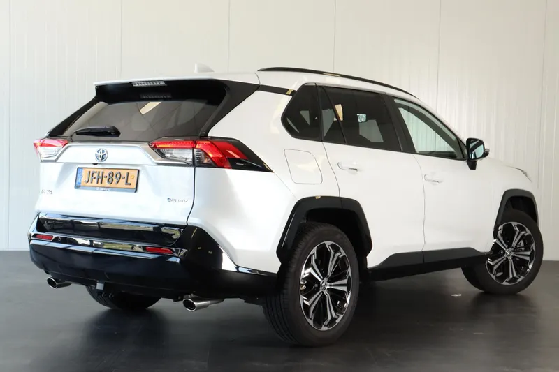 Toyota RAV4 (2025)