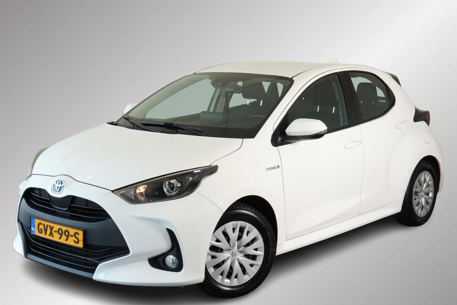 Toyota Yaris (2021) — foto 1