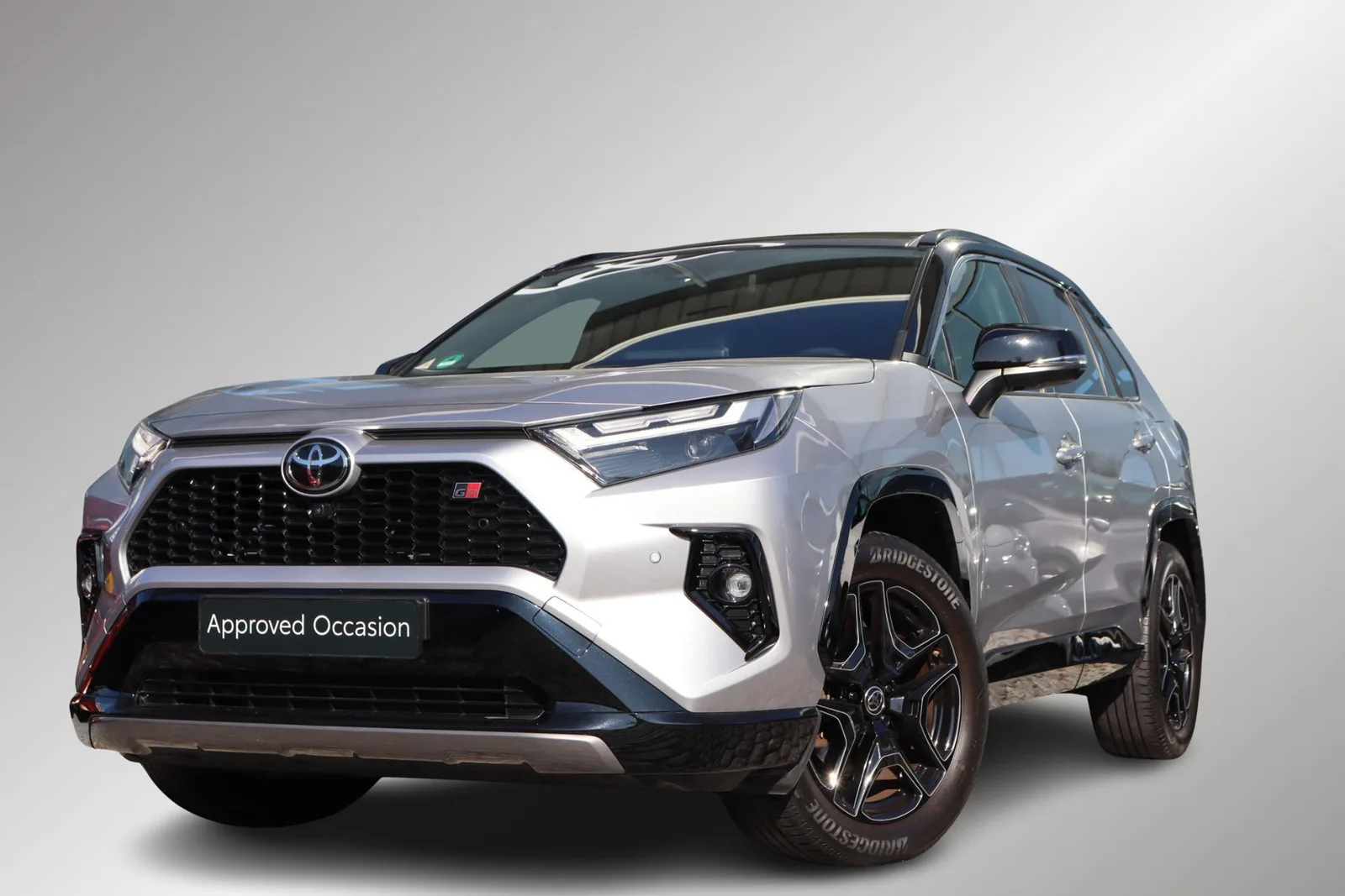 Toyota RAV4 (2024) — foto 1