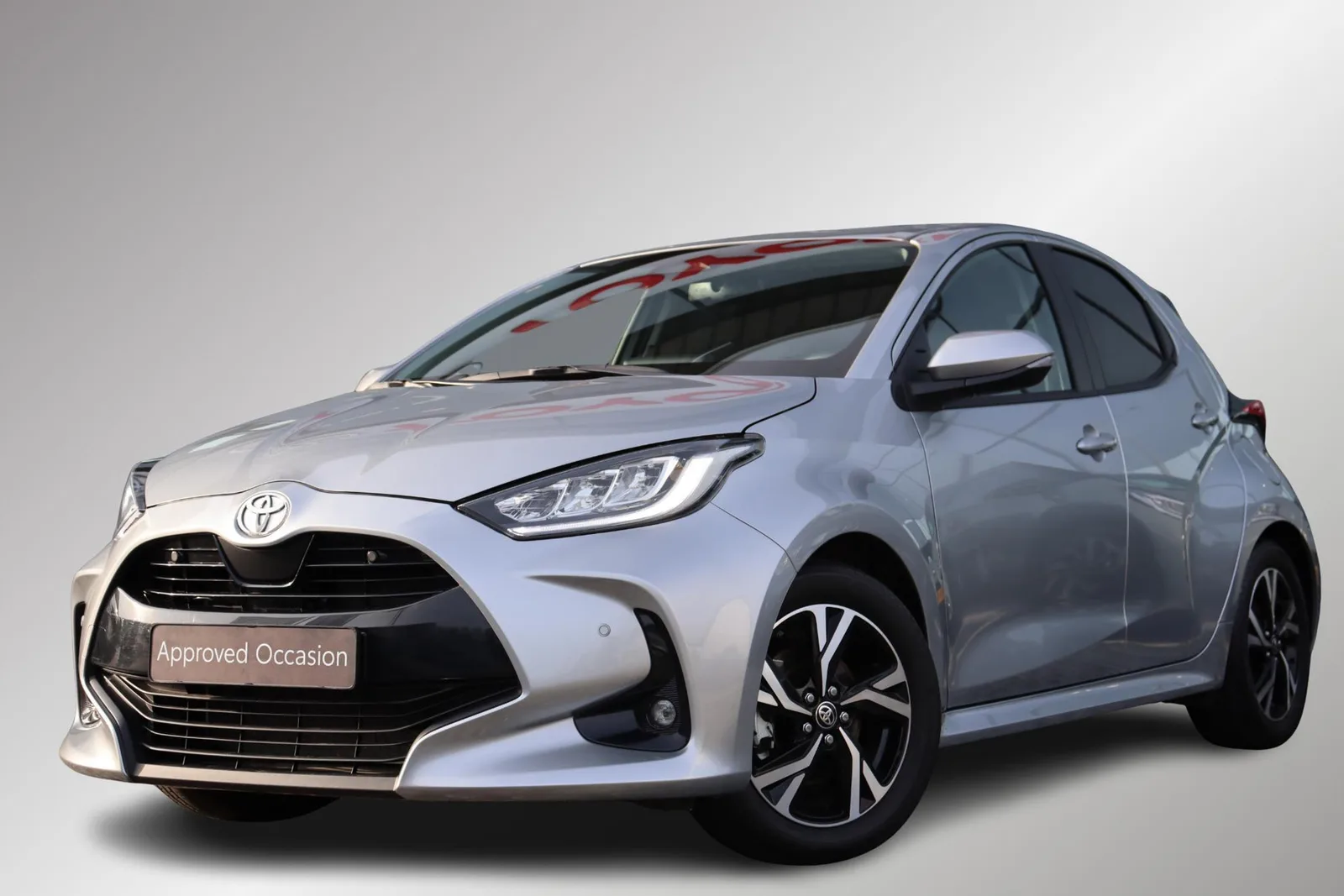 Toyota Yaris (2025) — foto 1