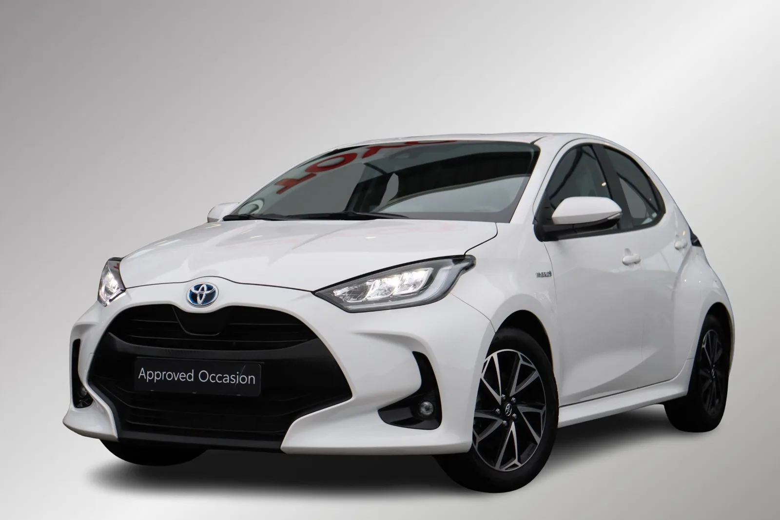 Toyota Yaris (2021) — foto 1