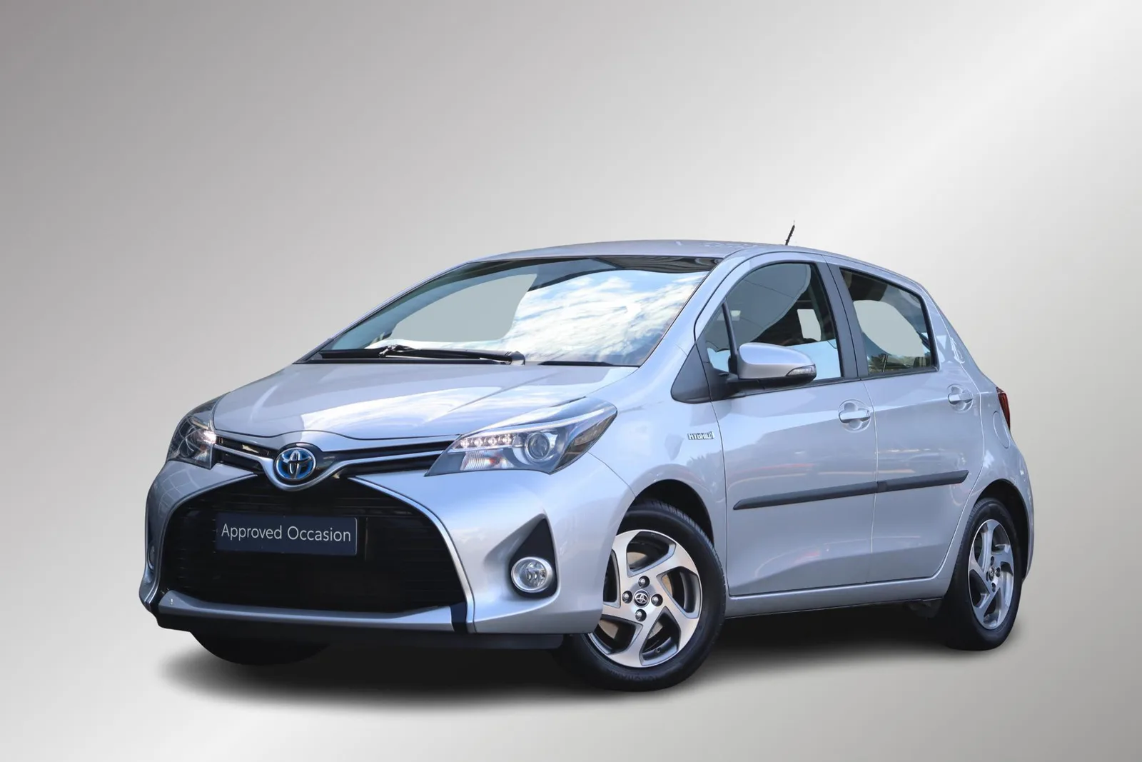 Toyota Yaris (2015) — foto 1