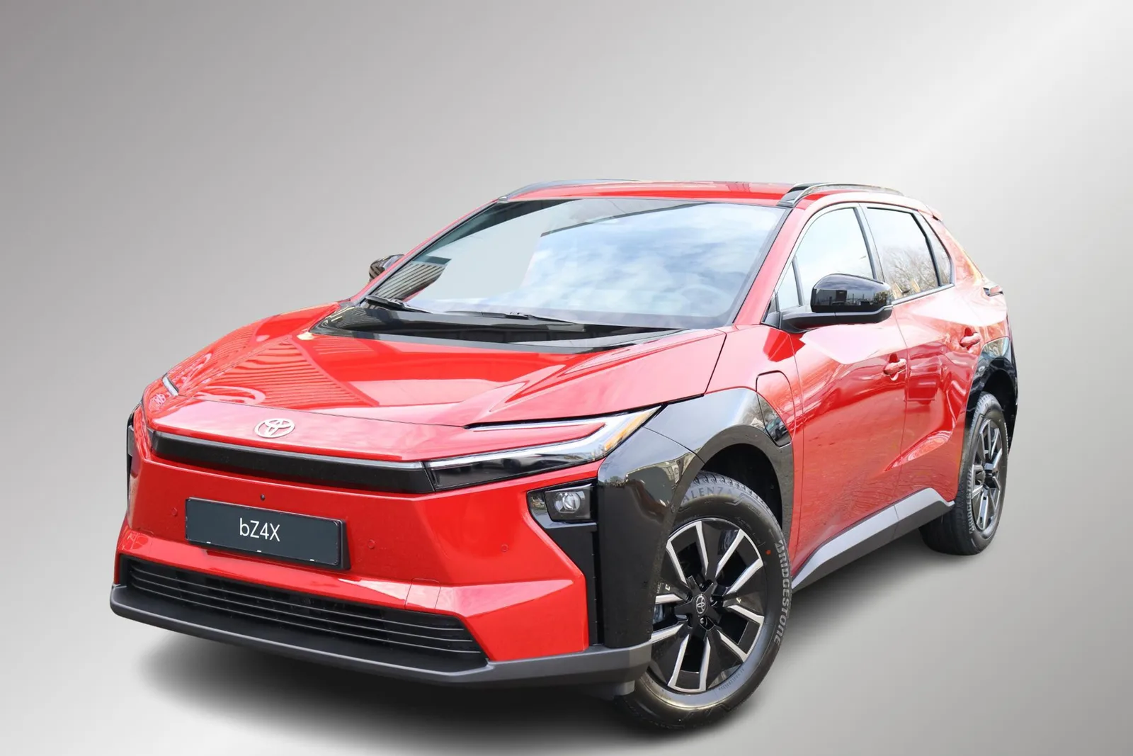 Toyota bZ4X (2025) — foto 1