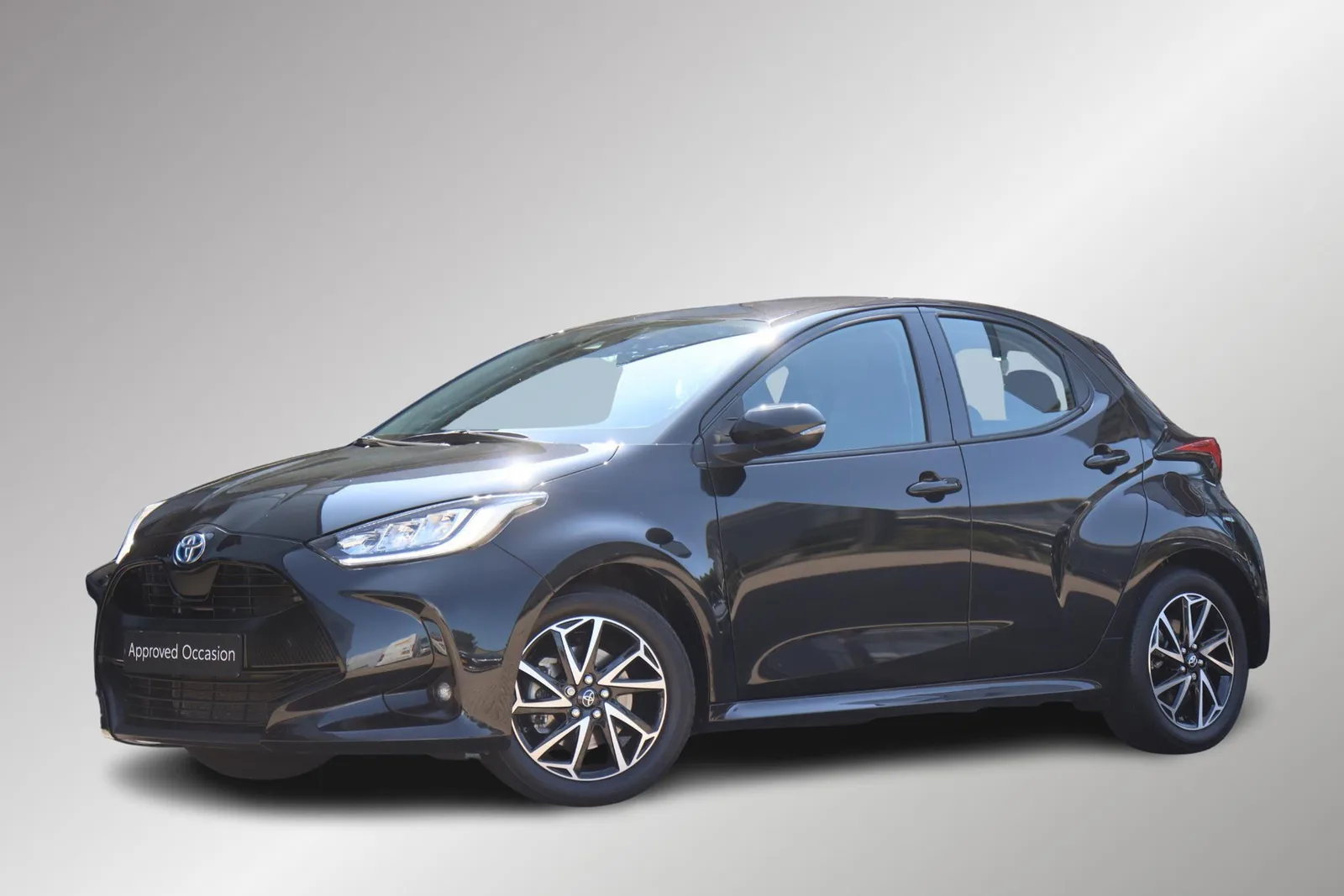 Toyota Yaris (2024) — foto 1