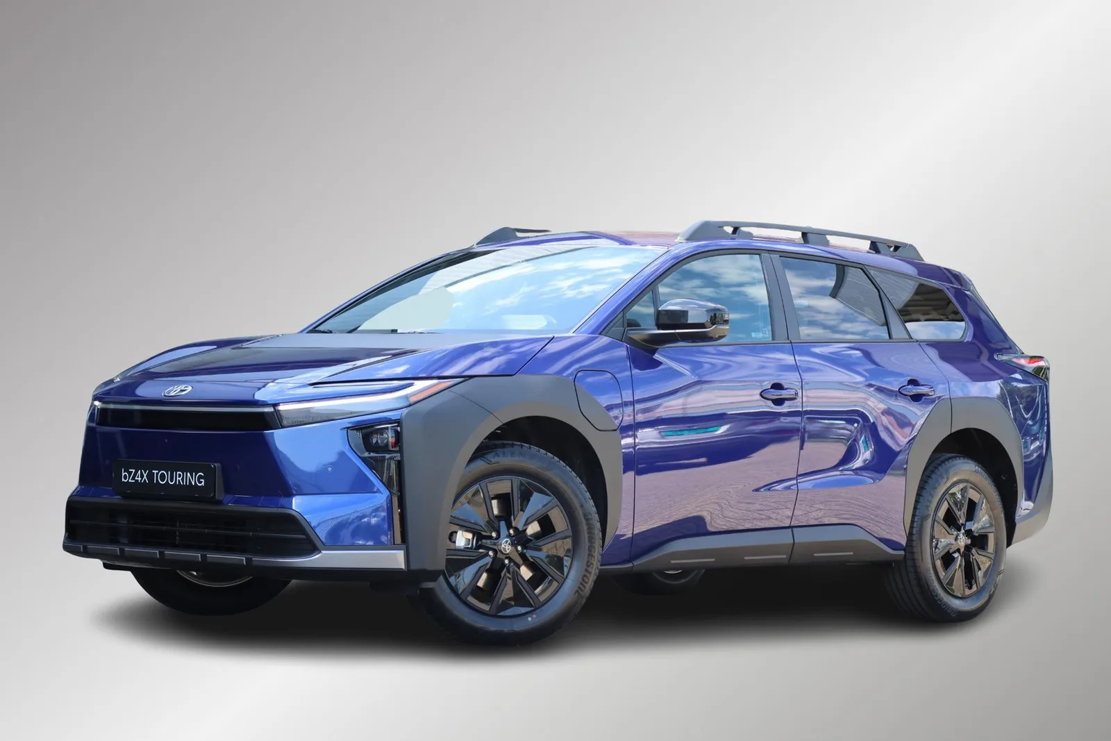Toyota bZ4X (2026) — foto 1
