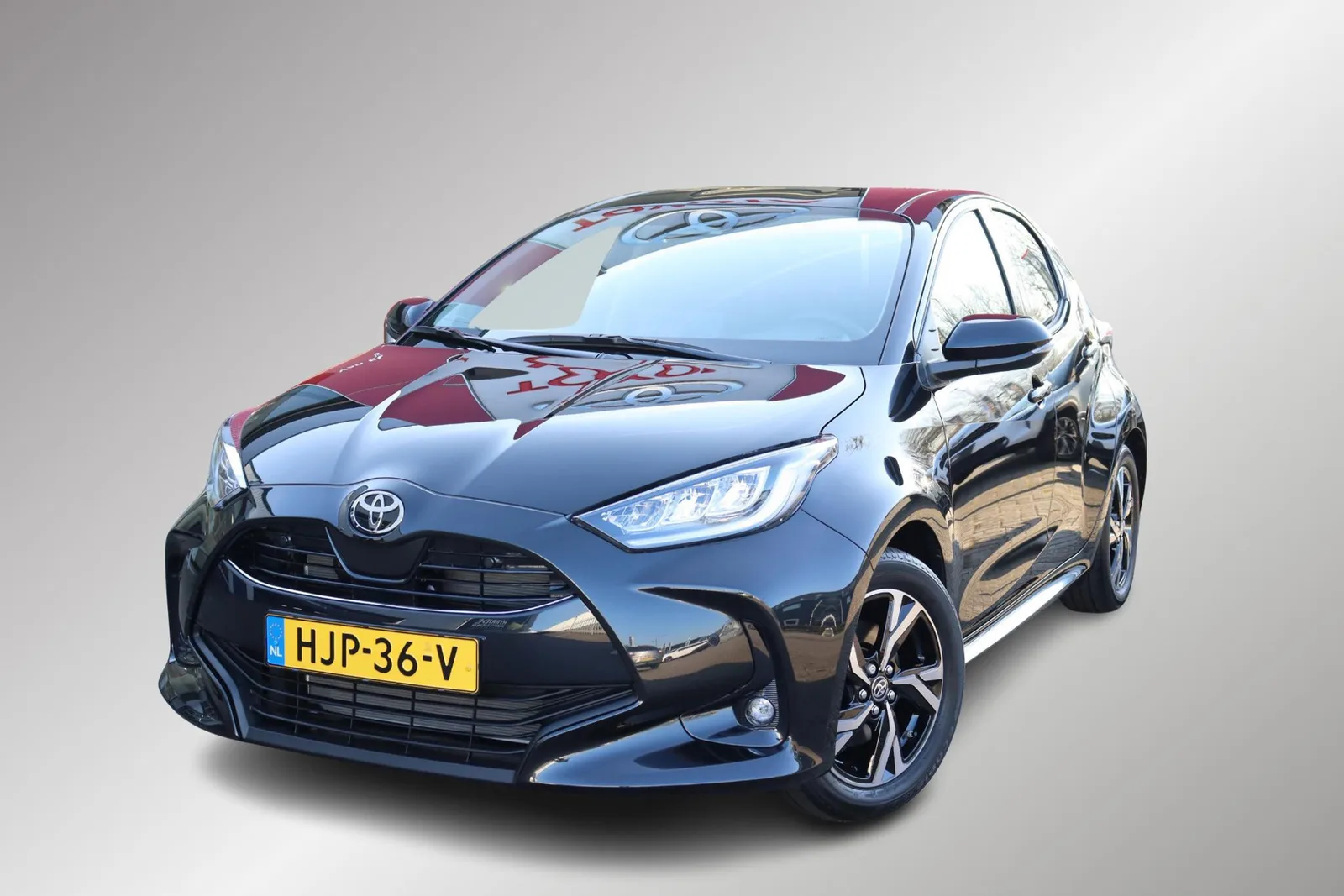 Toyota Yaris (2025) — foto 1