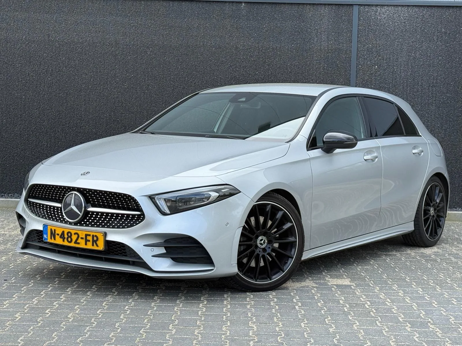 Mercedes-Benz A-Klasse (2019) — foto 1