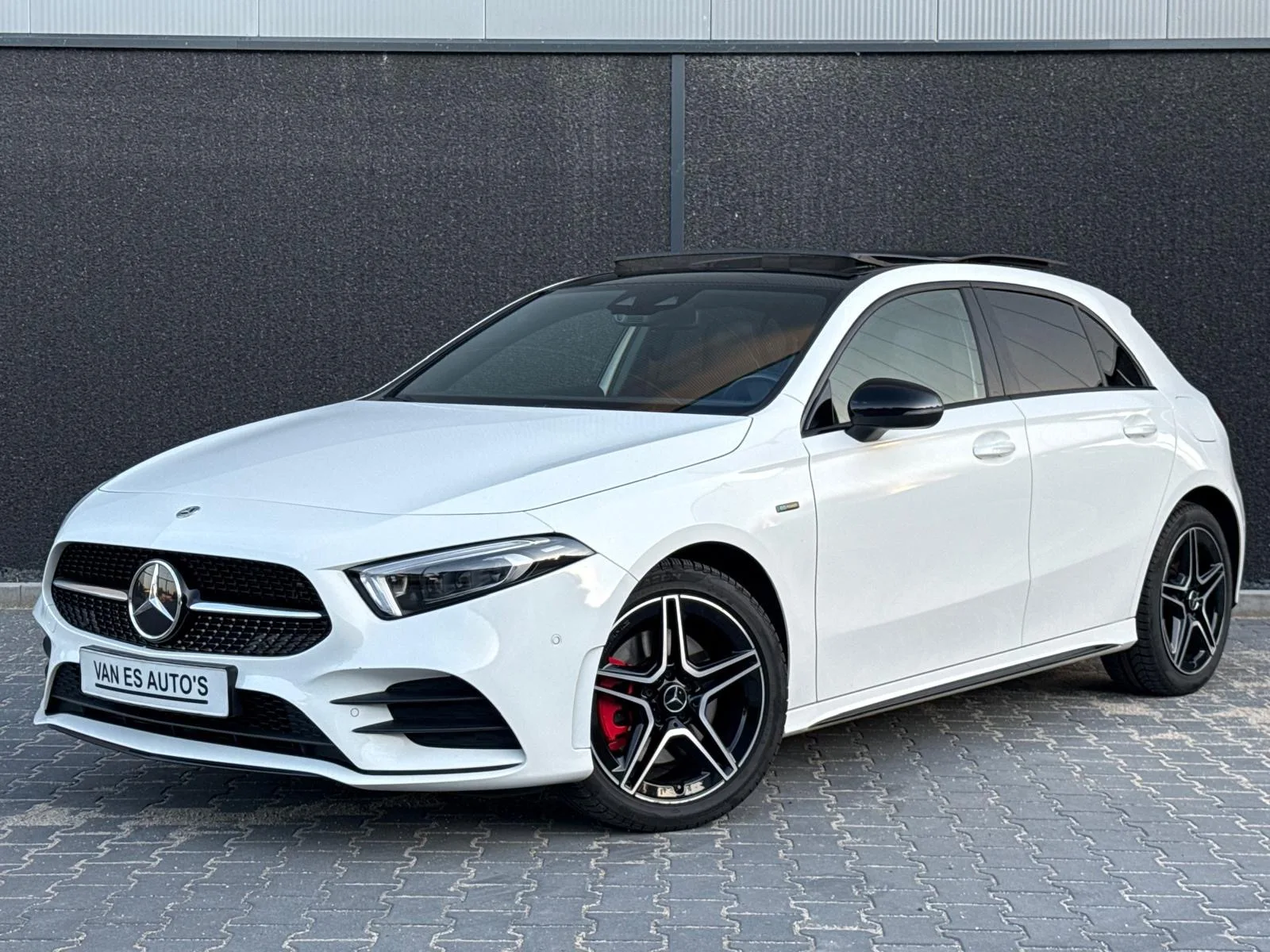 Mercedes-Benz A-Klasse (2020) — foto 1