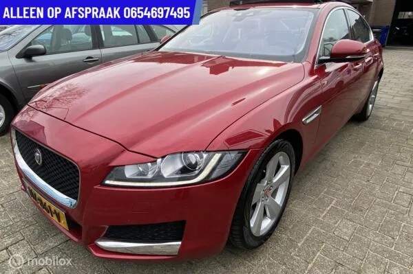 Jaguar XF (2017) — foto 1