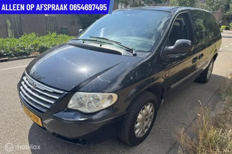 Chrysler Grand (2008)