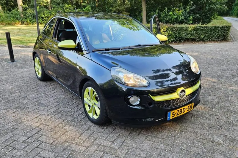 Opel Adam (2014)
