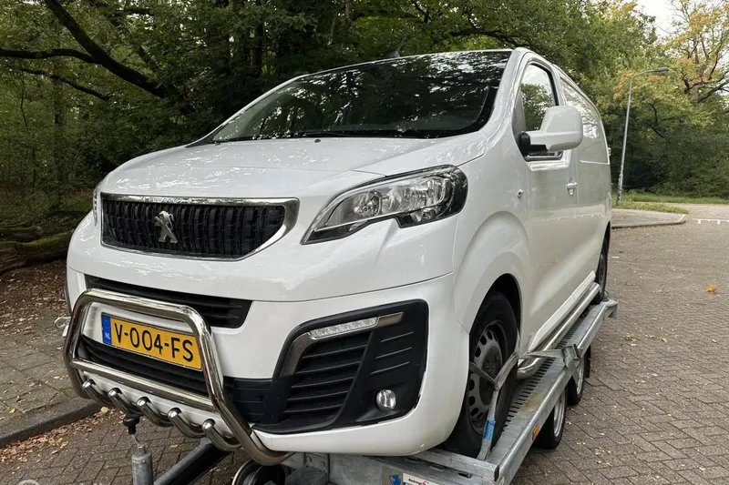 Peugeot Expert (2017)