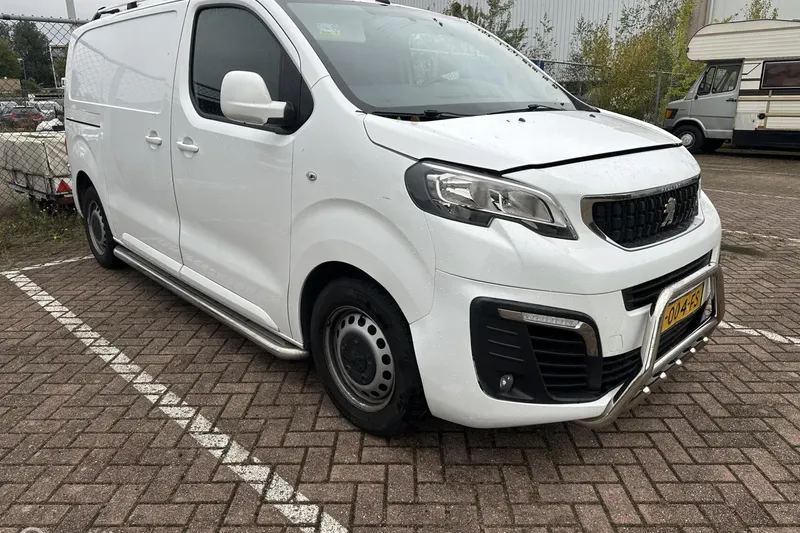 Peugeot Expert (2017)