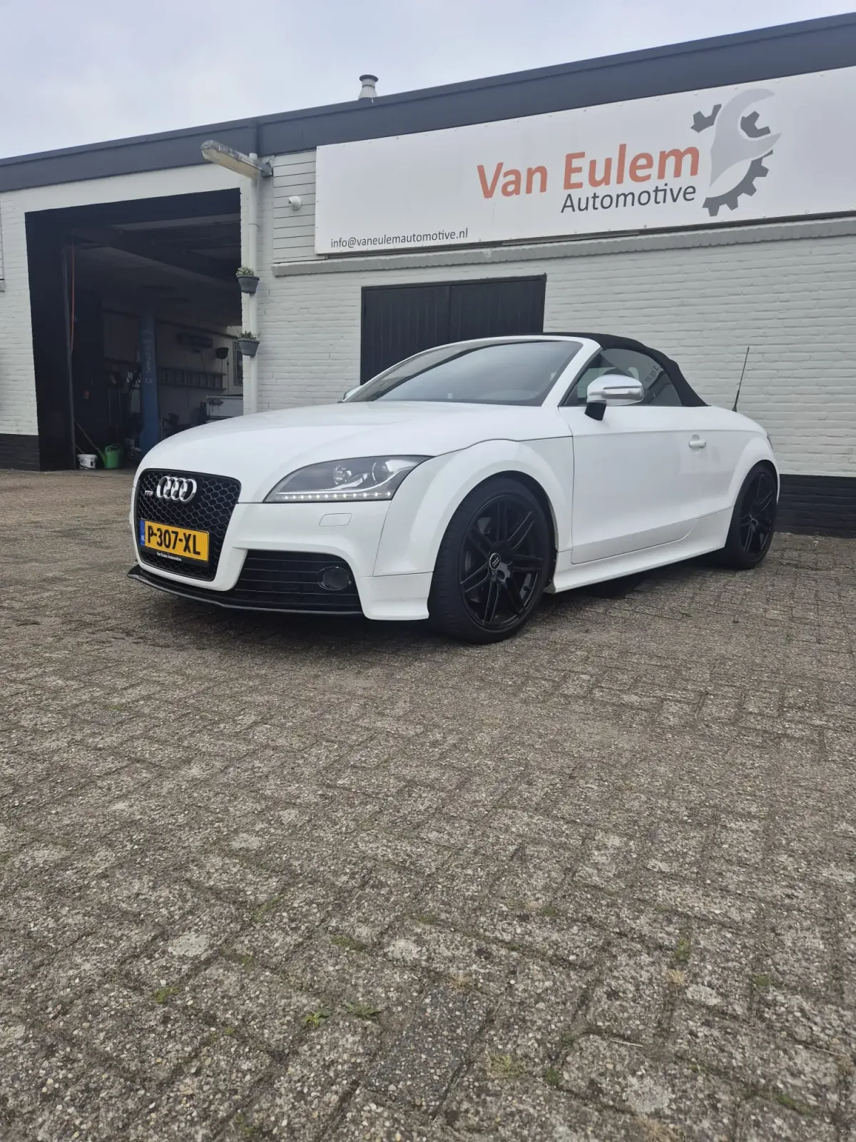 Audi TTS (2008) — foto 1