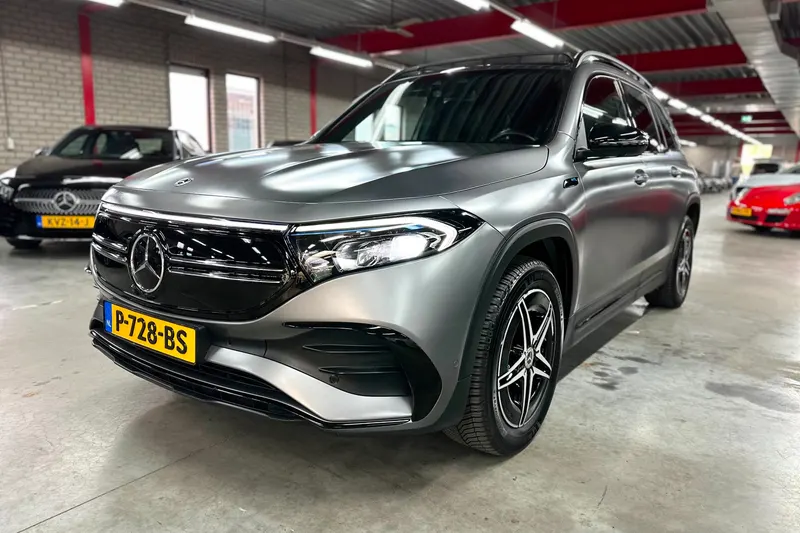 Mercedes-Benz EQB (2022)