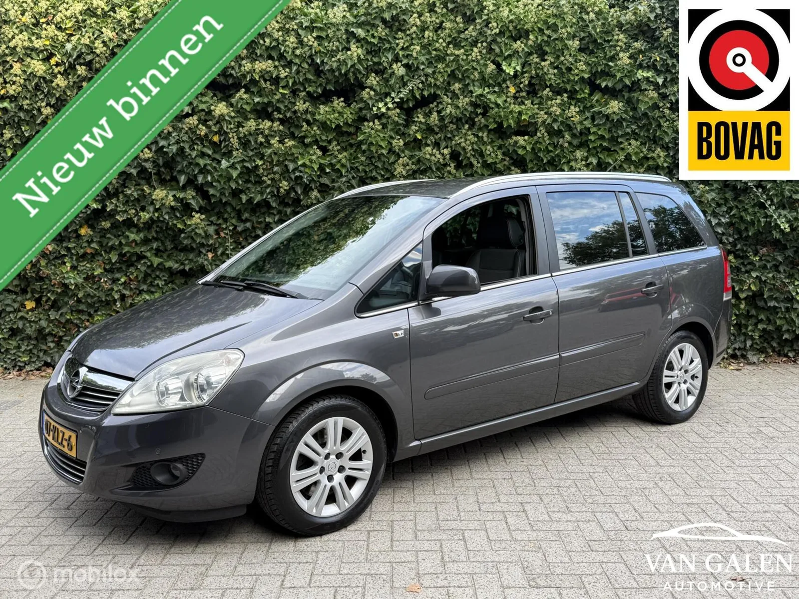 Opel Zafira (2010) — foto 1