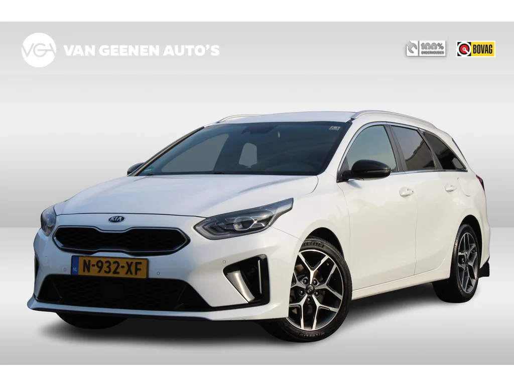 Kia Ceed Sportswagon (2022) — foto 1