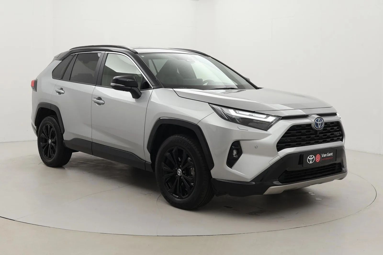 Toyota RAV4 (2024) — foto 1