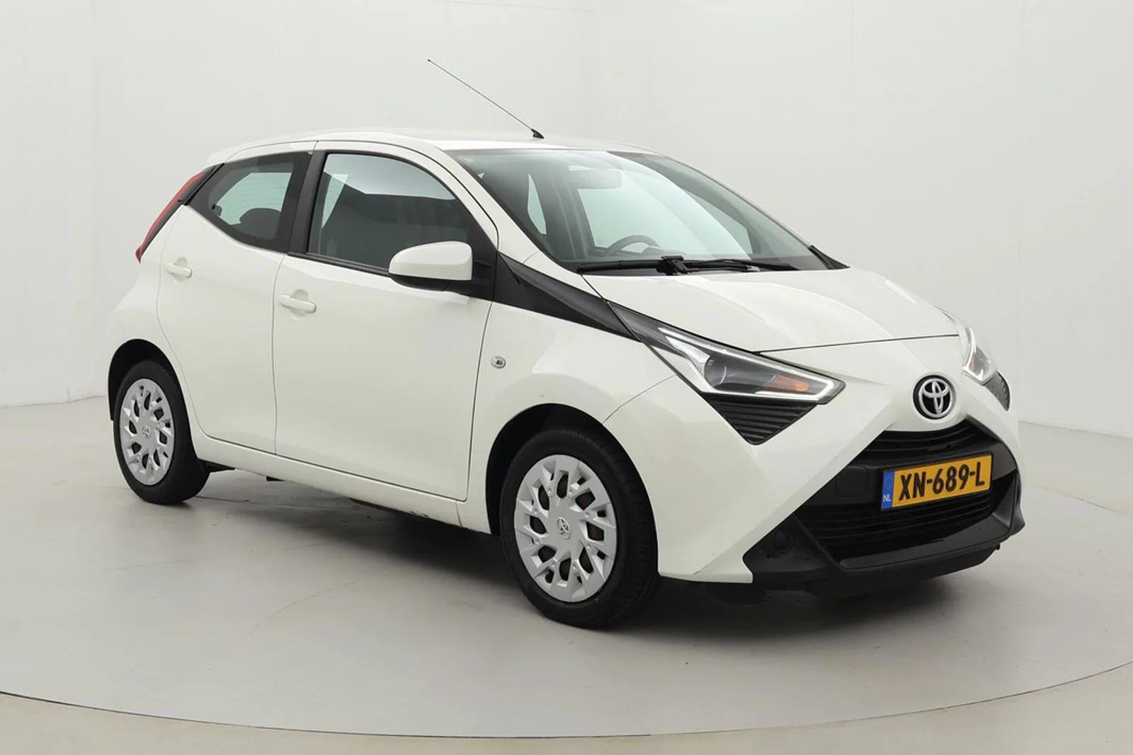 Toyota Aygo (2019) — foto 1