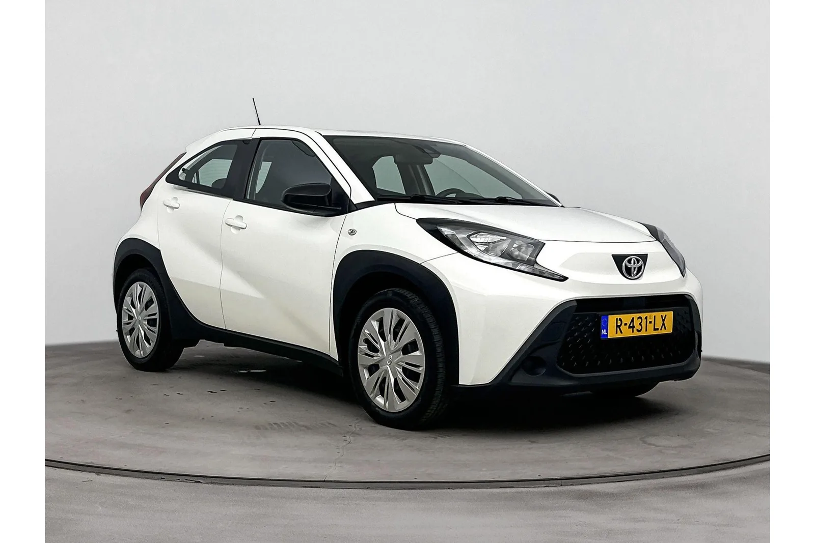 Toyota Aygo X (2022) — foto 1