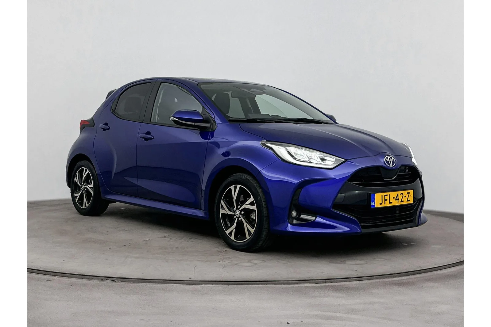 Toyota Yaris (2025) — foto 1