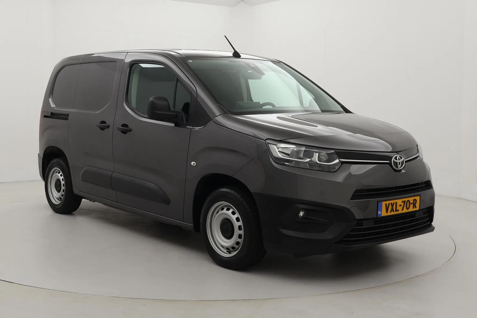 Toyota Proace (2023) — foto 1
