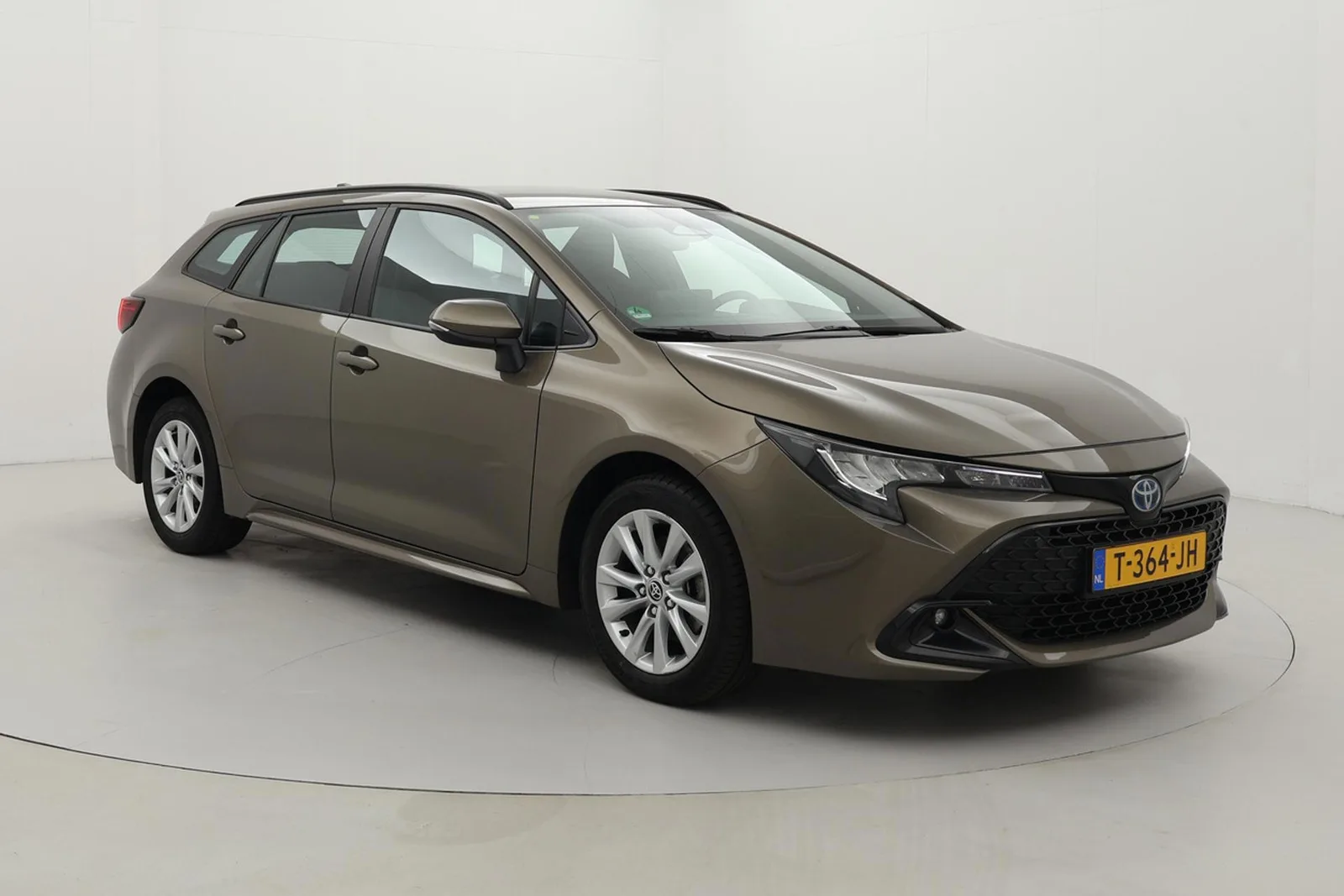 Toyota Corolla (2023) — foto 1