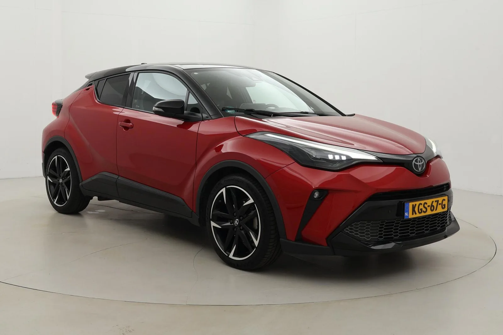 Toyota C-HR (2022) — foto 1