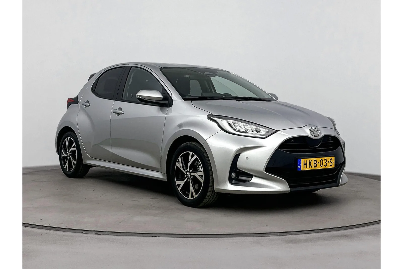 Toyota Yaris (2025) — foto 1