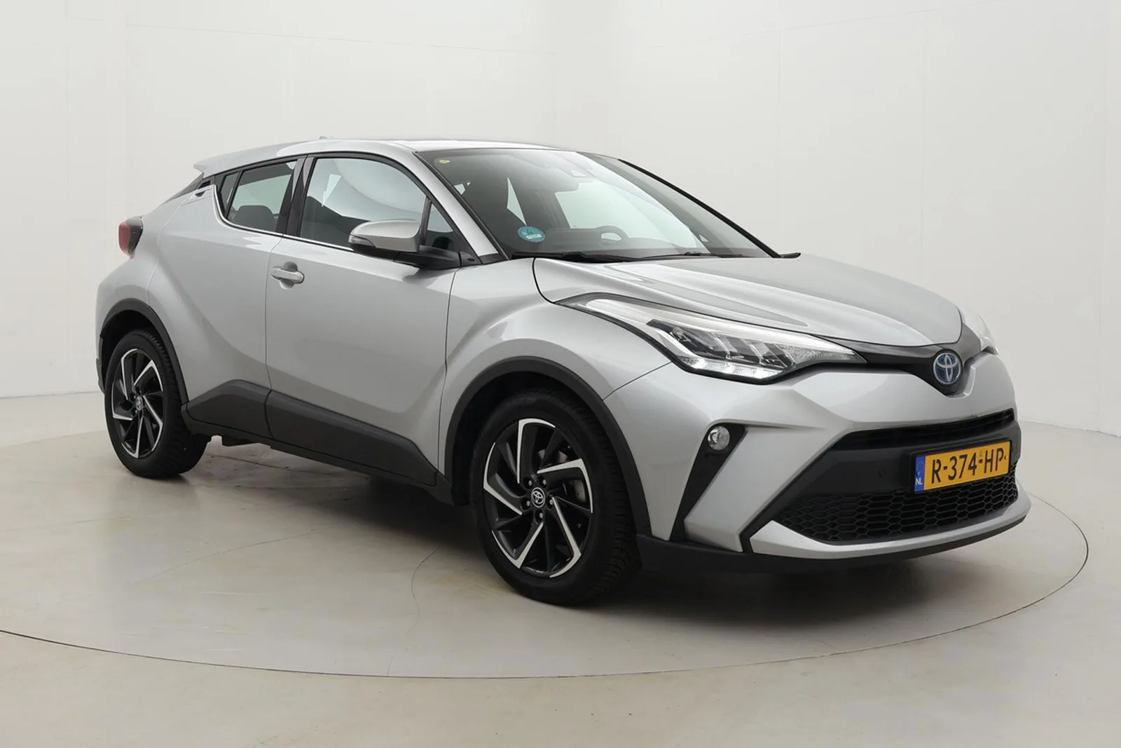 Toyota C-HR (2022) — foto 1