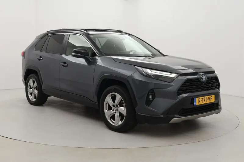 Toyota RAV4 (2023)