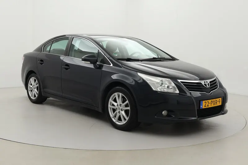 Toyota Avensis (2011)