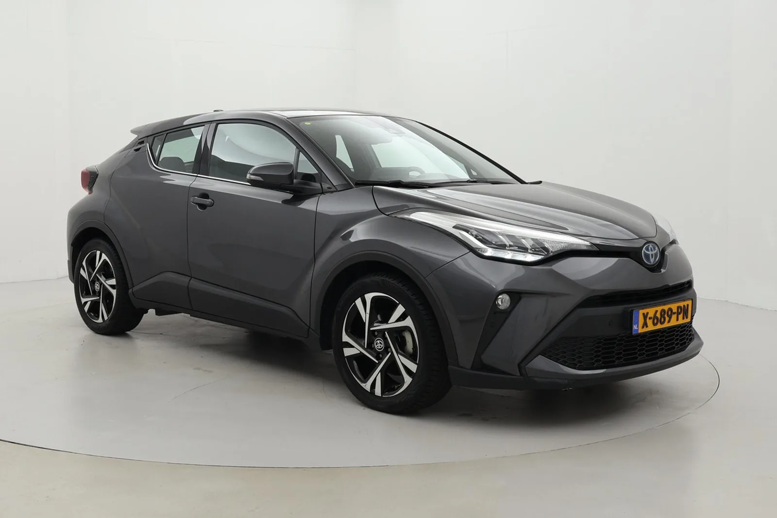 Toyota C-HR (2023) — foto 1