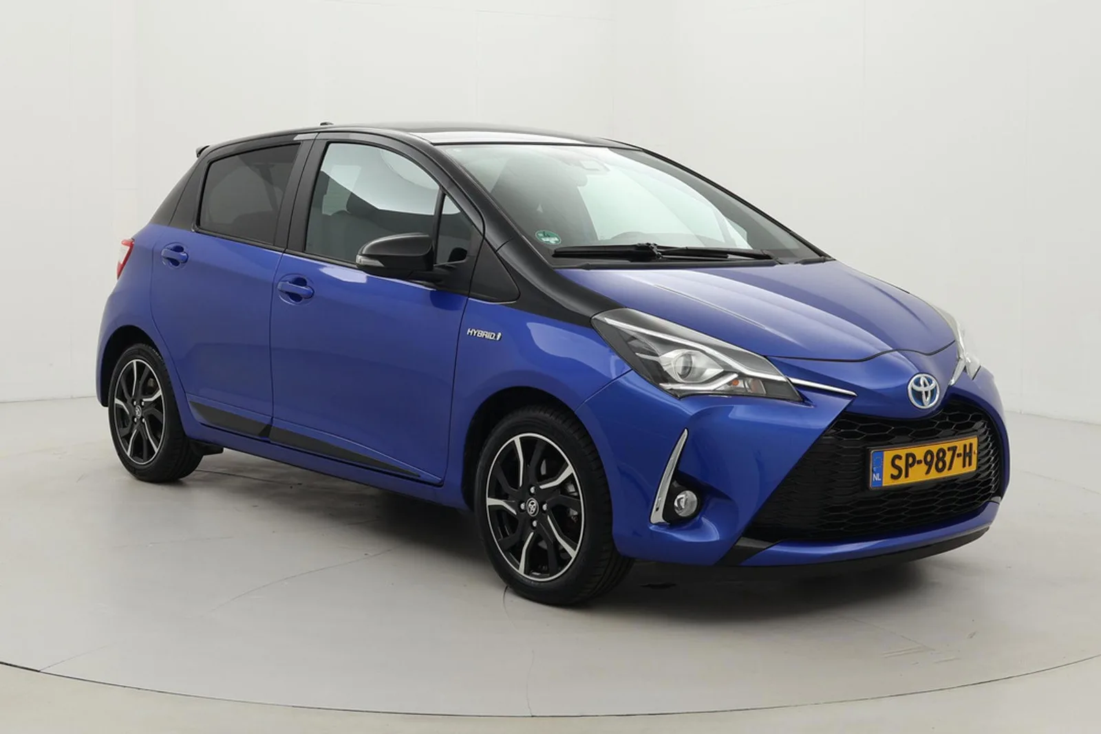 Toyota Yaris (2018) — foto 1