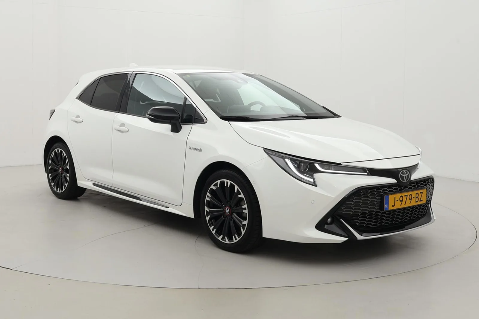 Toyota Corolla (2020) — foto 1