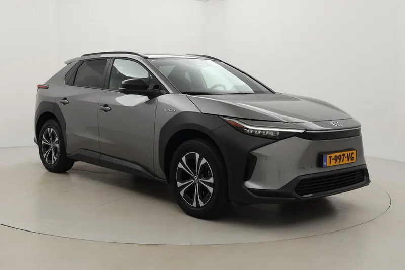 Toyota bZ4X (2023)