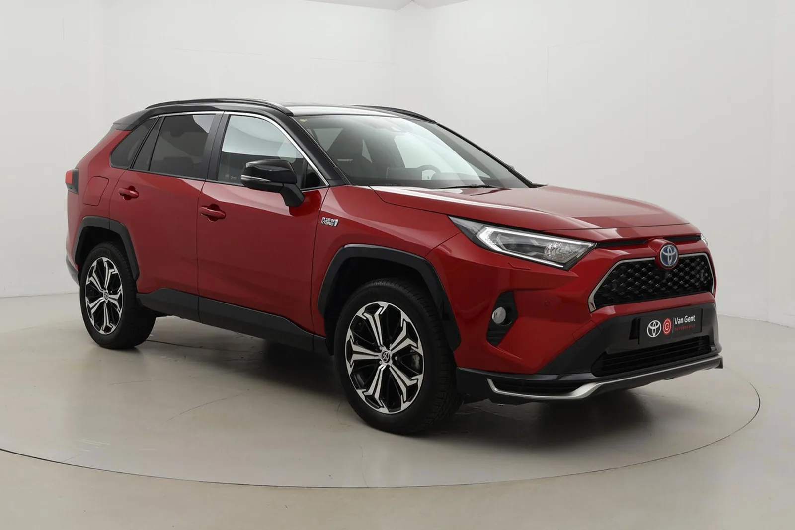 Toyota RAV4 (2022) — foto 1