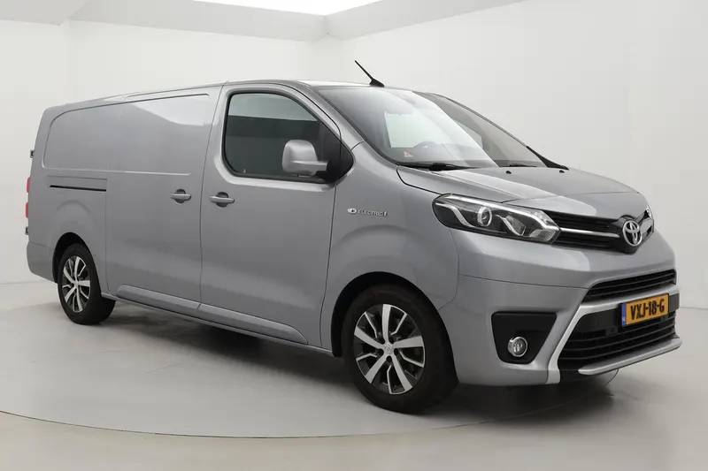 Toyota Proace (2023)