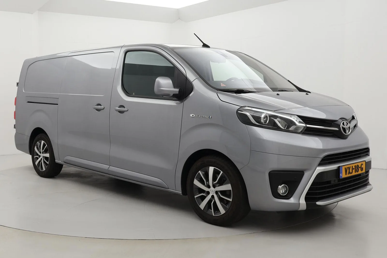 Toyota Proace (2023) — foto 1