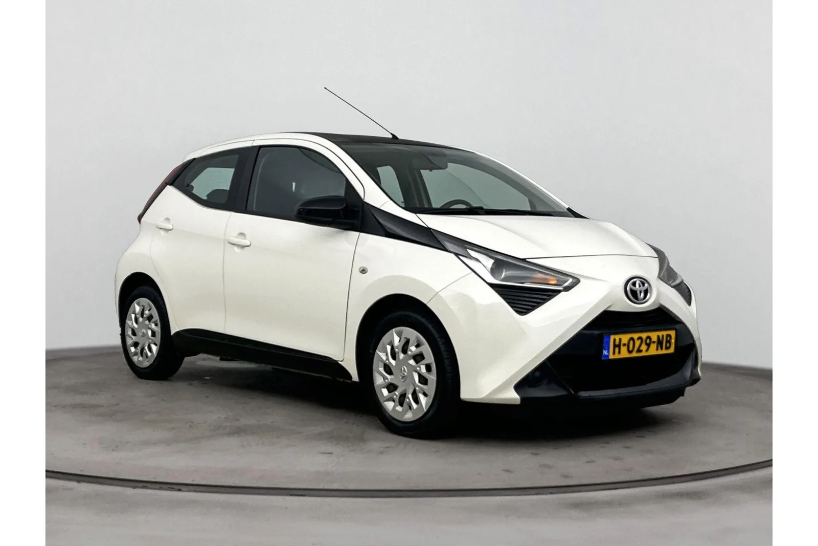 Toyota Aygo (2020) — foto 1