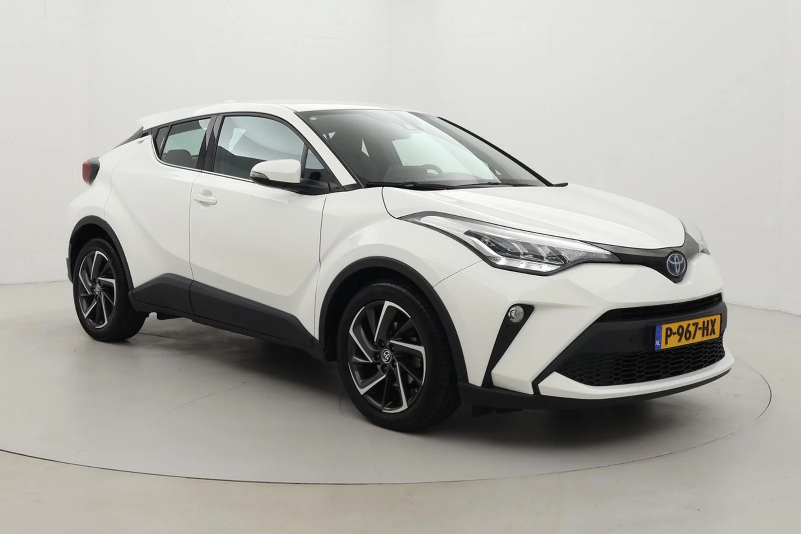 Toyota C-HR (2022) — foto 1