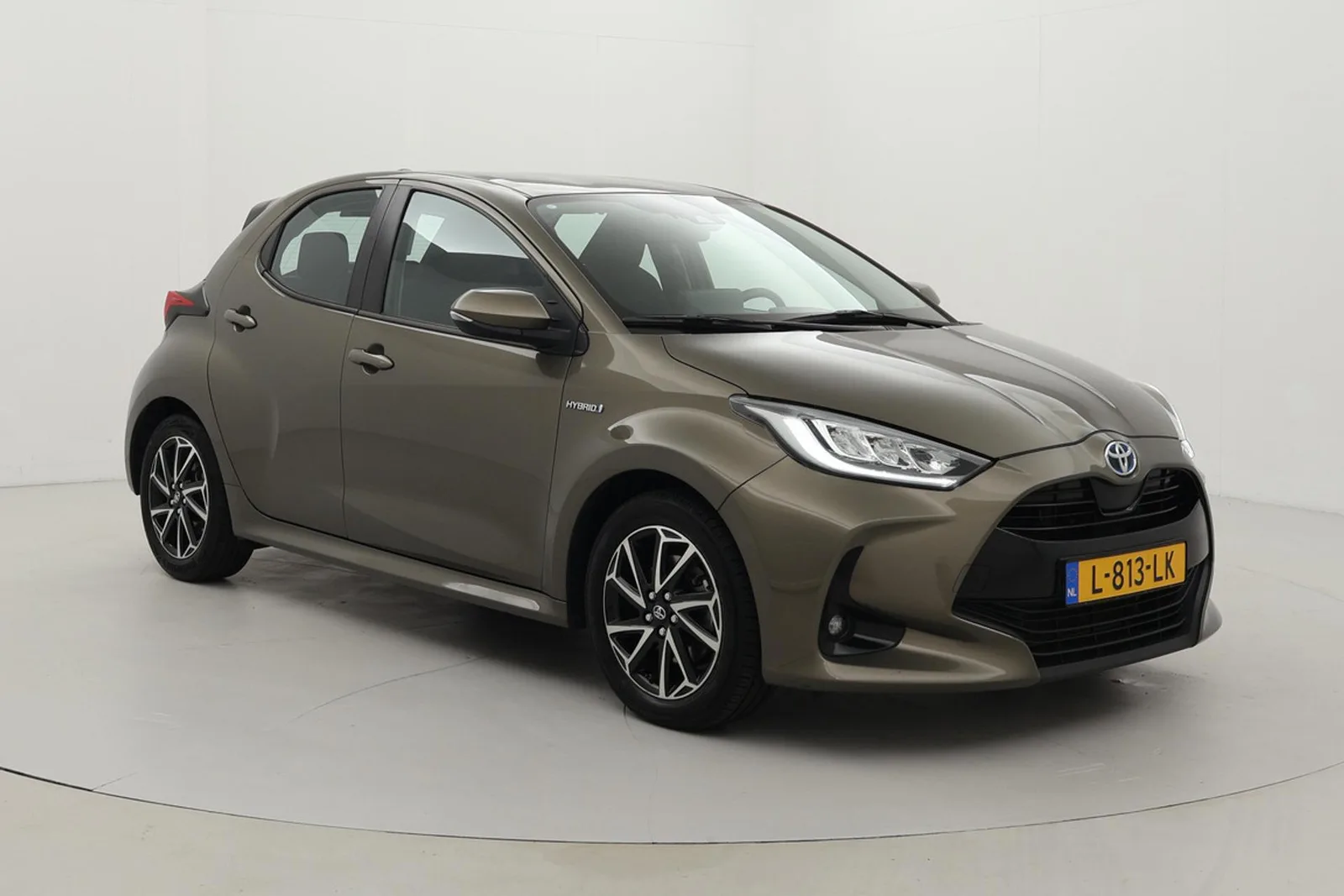Toyota Yaris (2021) — foto 1
