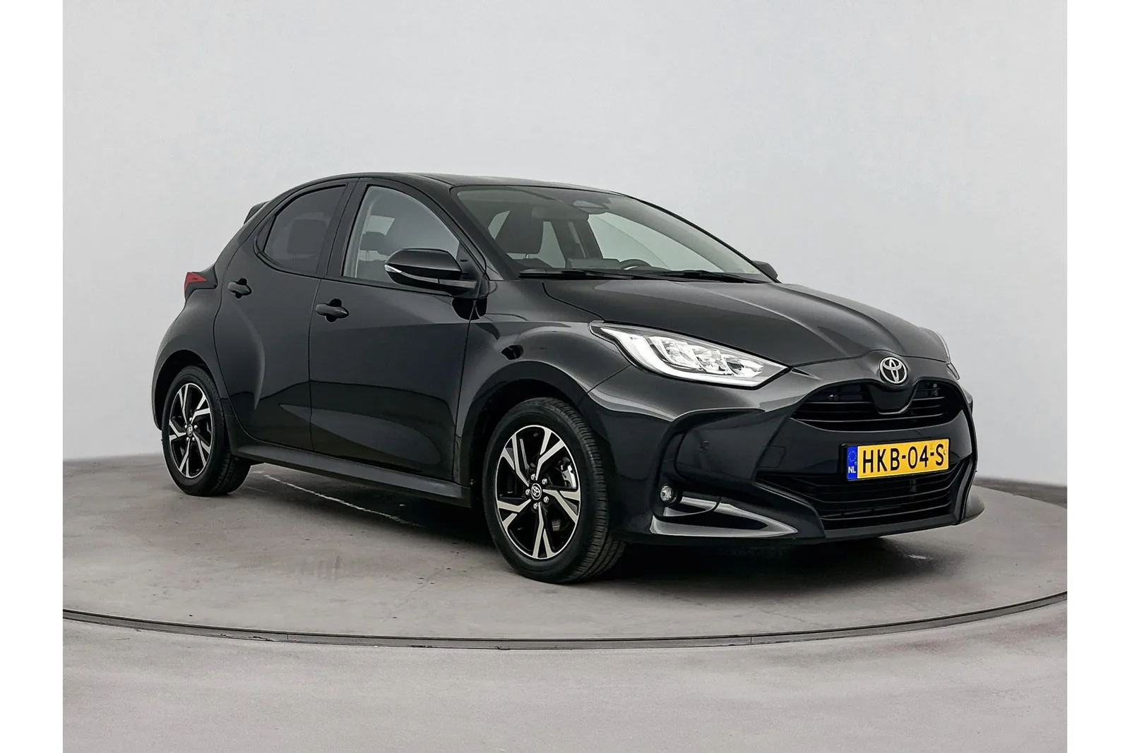 Toyota Yaris (2025) — foto 1