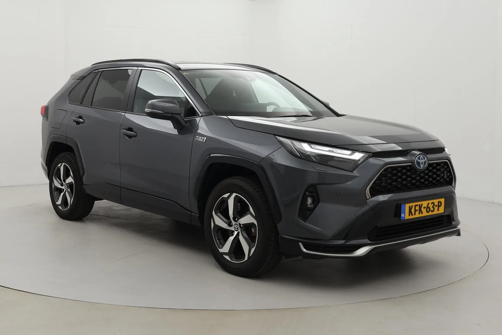 Toyota RAV4 (2024) — foto 1