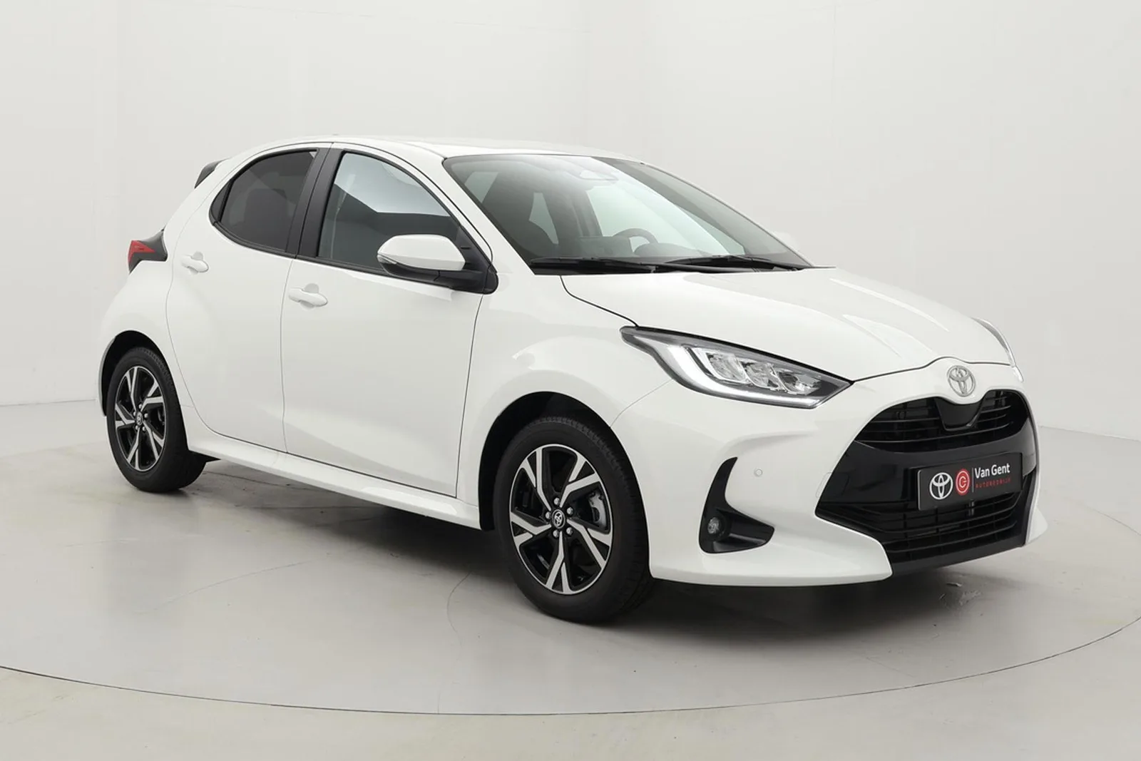 Toyota Yaris (2026) — foto 1