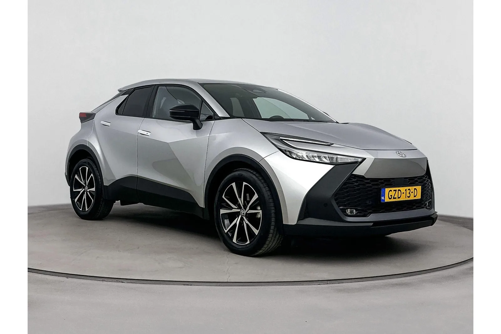 Toyota C-HR (2025) — foto 1