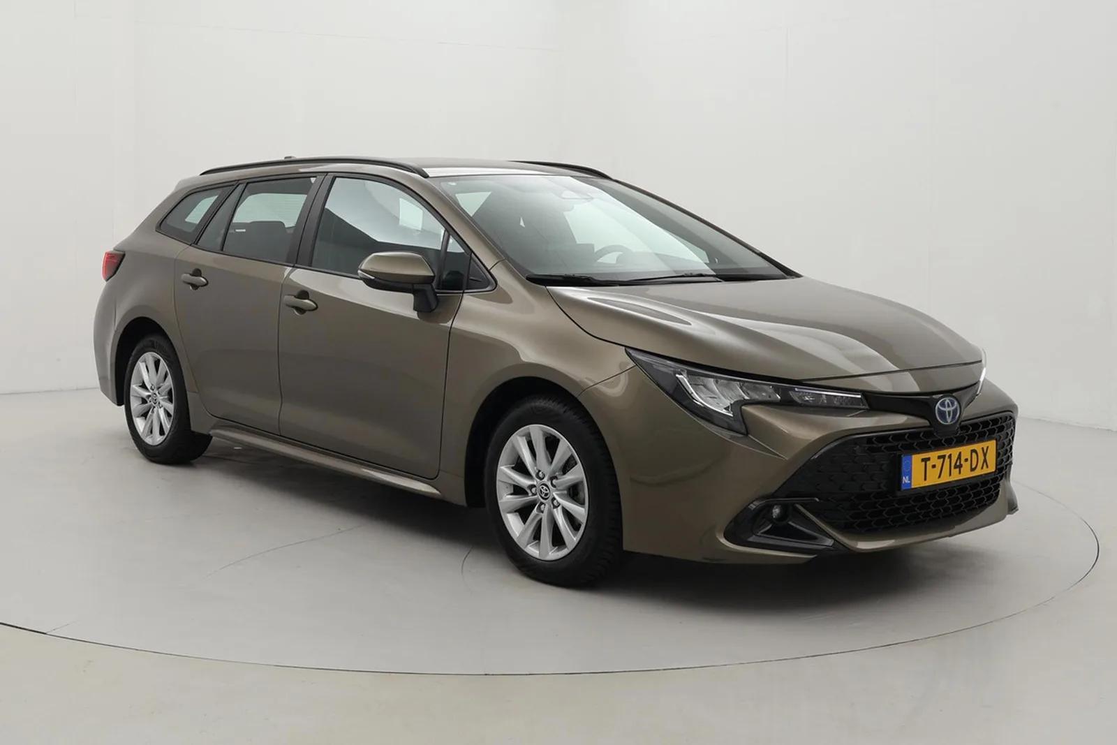 Toyota Corolla (2023) — foto 1