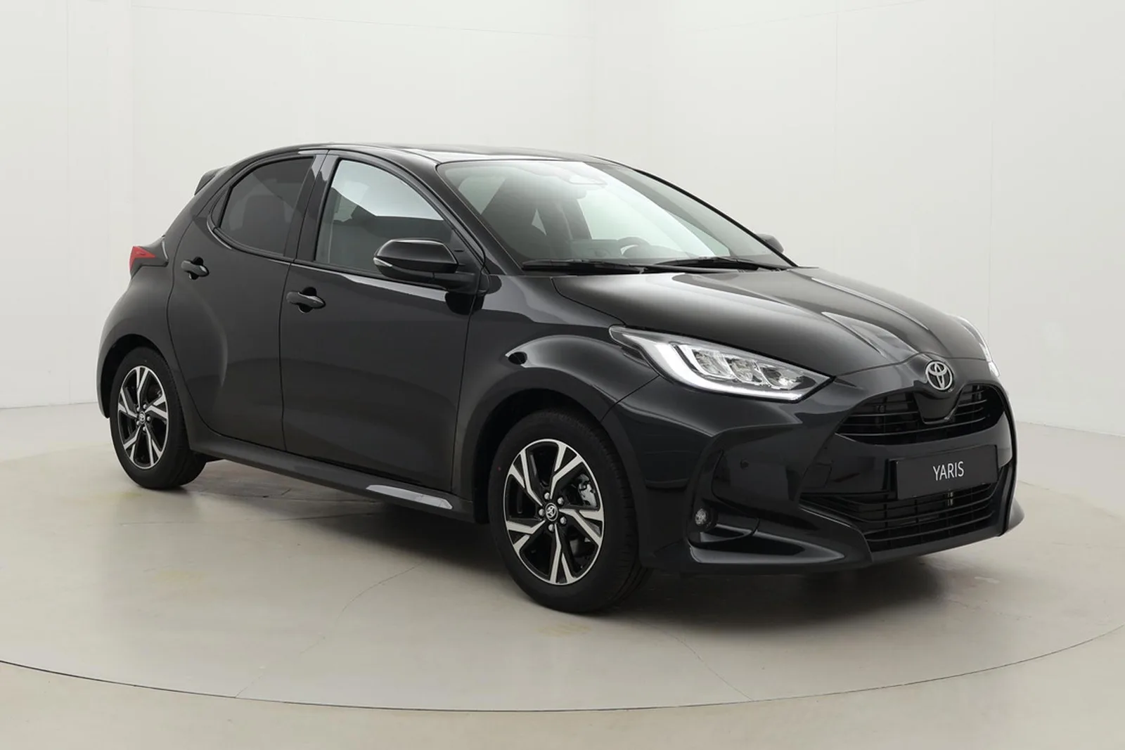 Toyota Yaris (2026) — foto 1