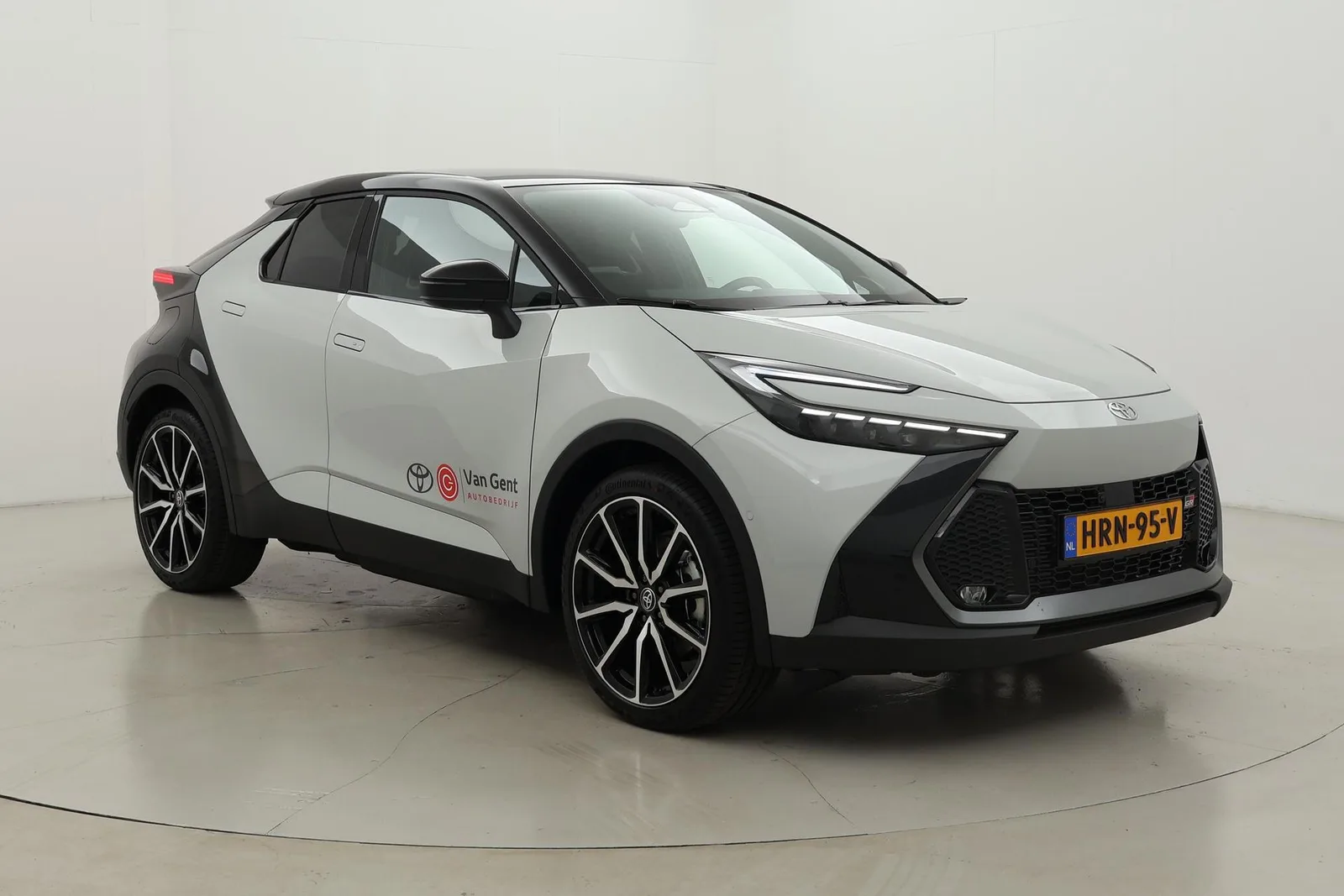 Toyota C-HR (2025) — foto 1